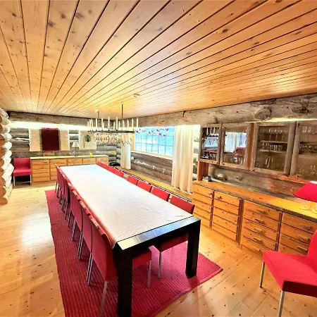 Tunturipoelloe / Lapland, * Saariselkä